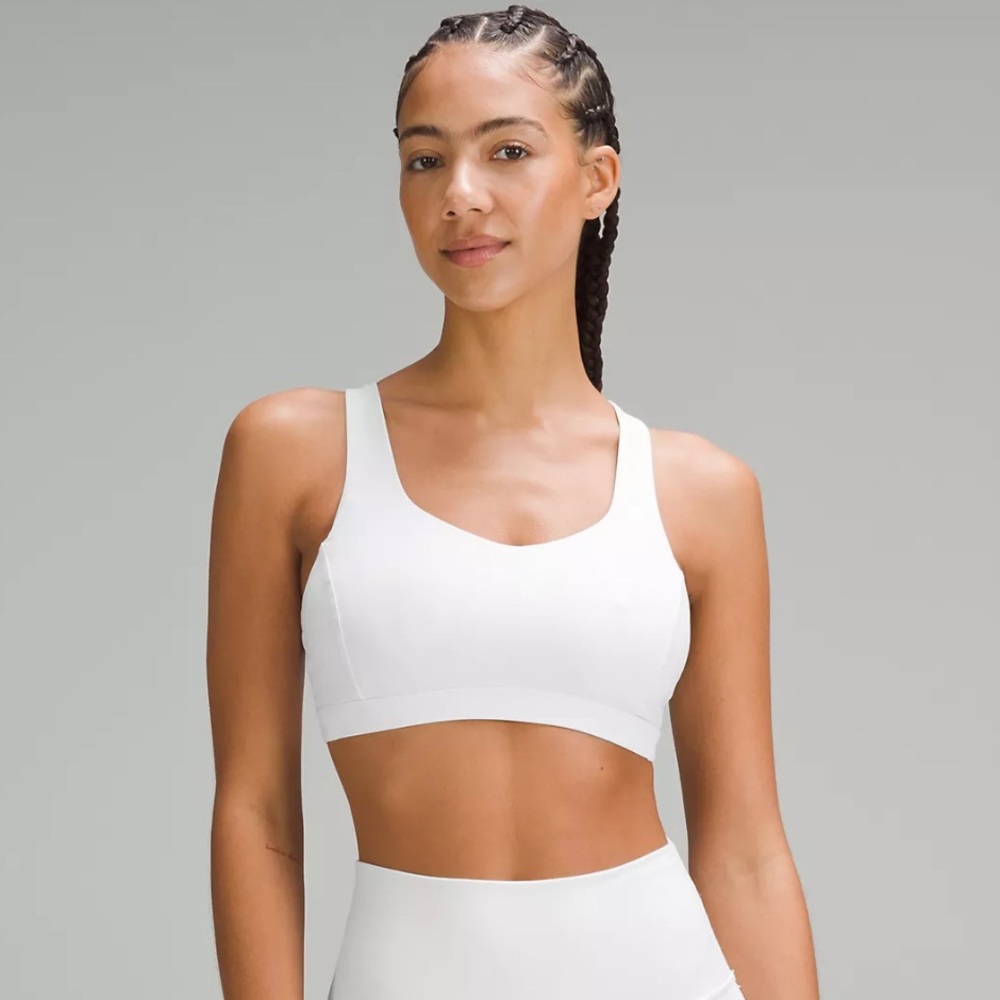 EUC Lululemon Free To Be Serene Sports Bra